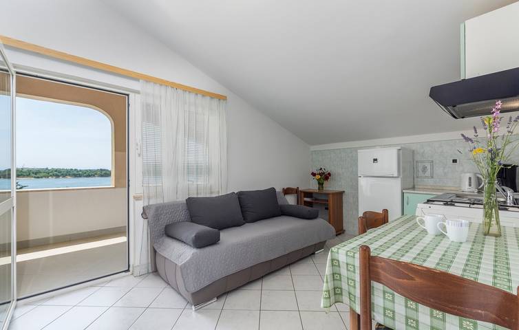 Ferienwohnung für 2 Personen, mit Balkon/Terrasse in Porec und Umgebung - 3