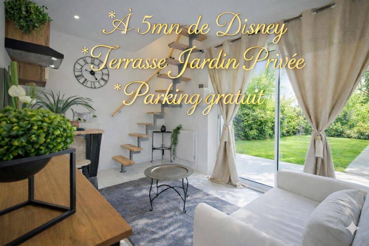 Magic Disney 5mn Peaceful Home Garden Parking in Chessy, Seine-et-Marne