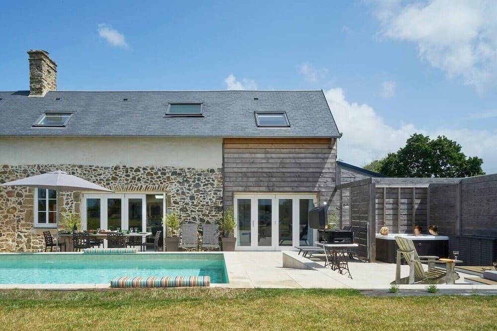 La Rêverie - 5-Star Luxury Home with Pool and Jacuzzi in Gouville-sur-Mer, Coutances und Umgebung