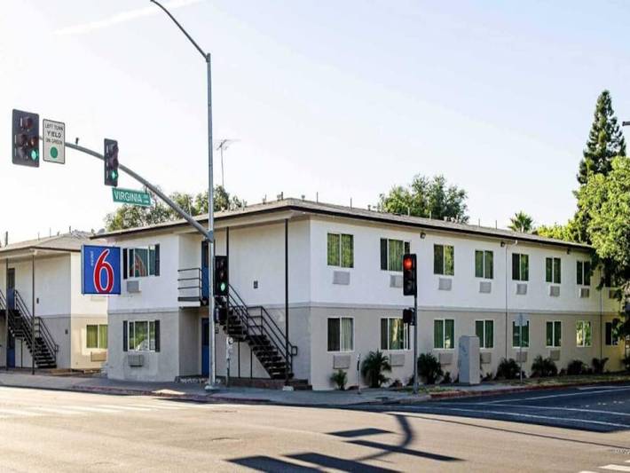 Ganze Wohnung, 1 Queensize-Bett | Nichtraucherzimmer in Modesto, Stanislaus County