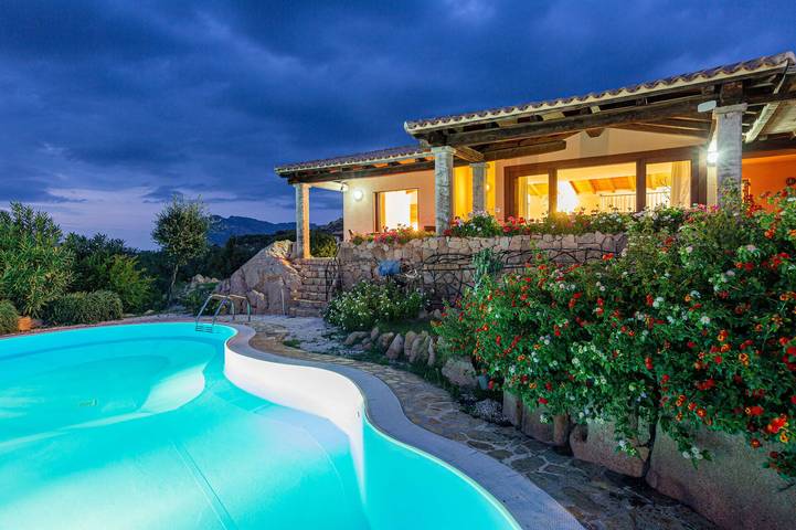 Villa pour 11 personnes, avec Jardin à San Teodoro