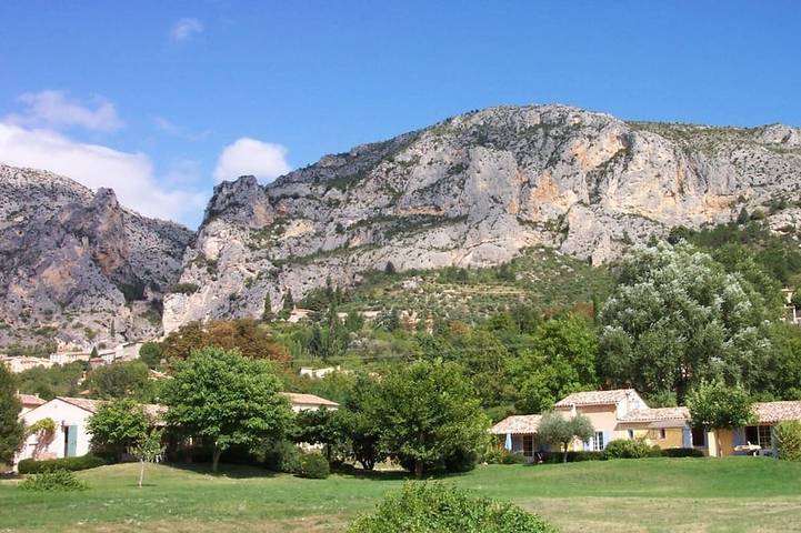 Maison de vacances pour 4 personnes, avec Terrasse et Jardin à Moustiers-Sainte-Marie
