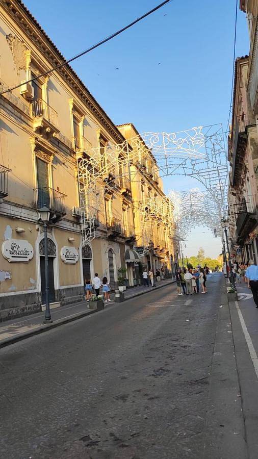 Gîte pour 5 personnes, avec vue et balcon à Adrano
