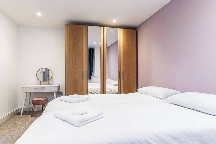 Stylish 4Br • Central Chichester + Free Parking in Chichester (Angleterre), Sussex de l'Ouest