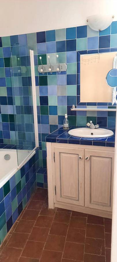 Location de vacances pour 4 personnes, avec vue ainsi que jardin et piscine à Baudinard-sur-Verdon - 4