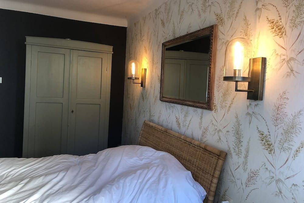 Holiday Home in Sorède with Pool and Bbq in Sorède, Céret region