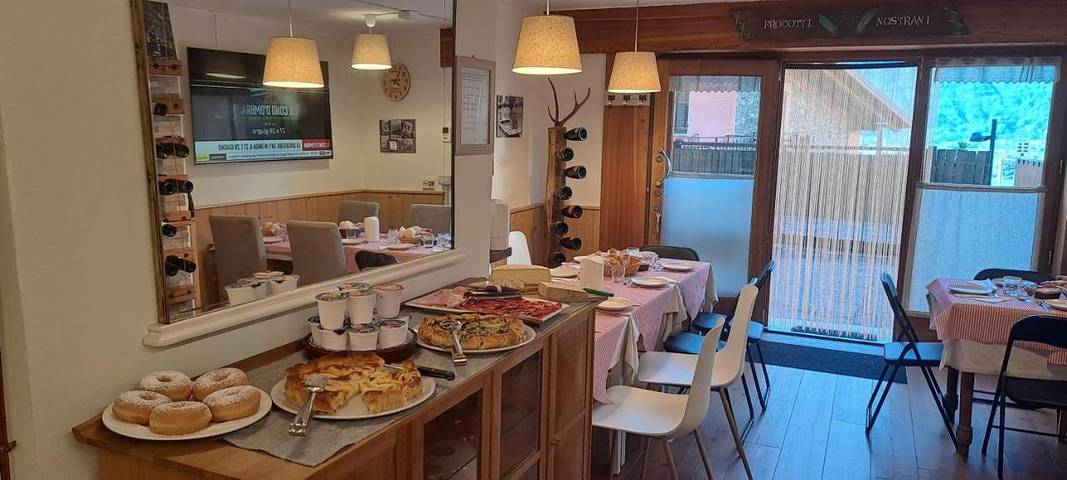 Location de vacances pour 2 personnes, avec vue et jardin à Dubino - 3