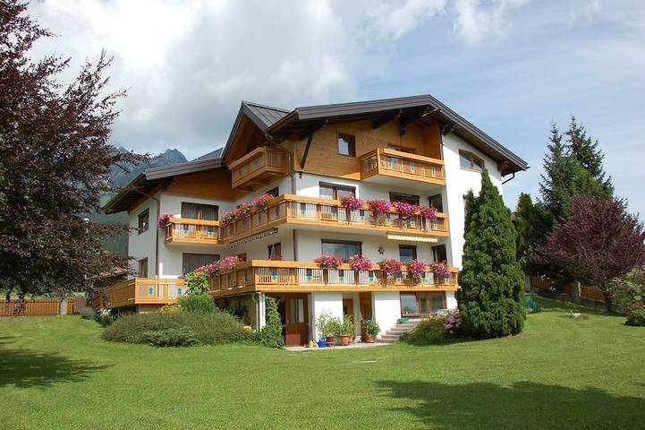 Ferienwohnung für 2 Personen, mit Garten und Balkon in Höfen