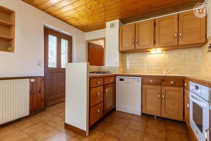 Gîte pour 6 personnes, avec jardin dans Arêches - 4