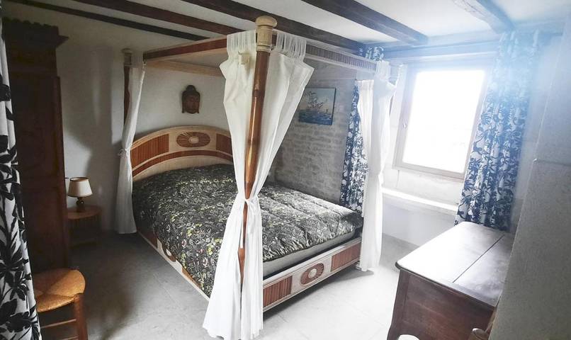 Gîte pour 2 personnes, avec piscine ainsi que vue et jardin, animaux acceptés dans Voulaines-les-Templiers