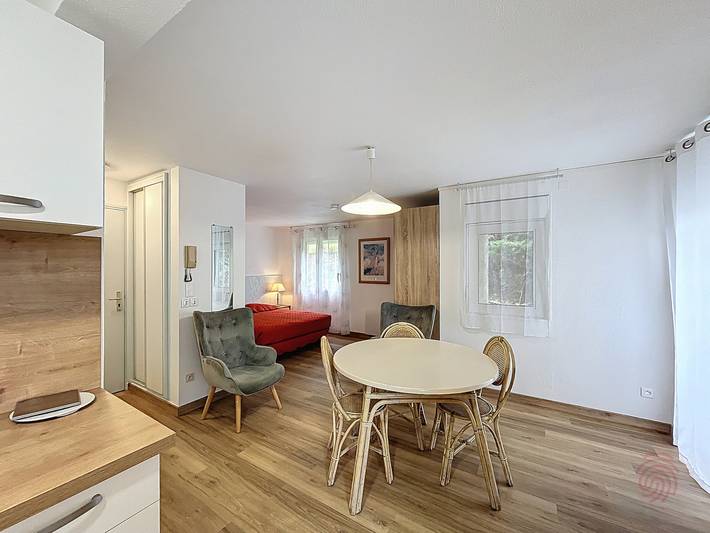 Gîte pour 2 personnes, avec balcon, animaux acceptés à Lamalou-les-Bains - 2