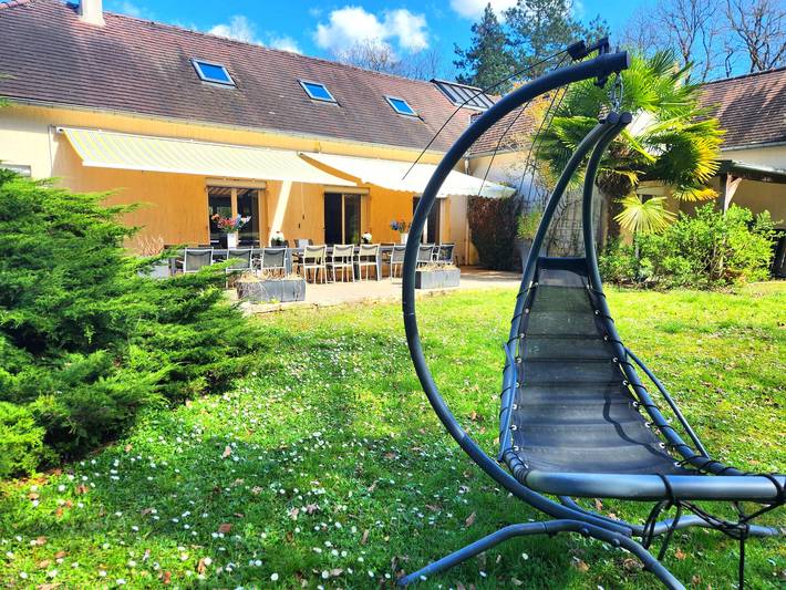 Gîte pour 25 personnes, avec jardin et terrasse, animaux acceptés à Paley