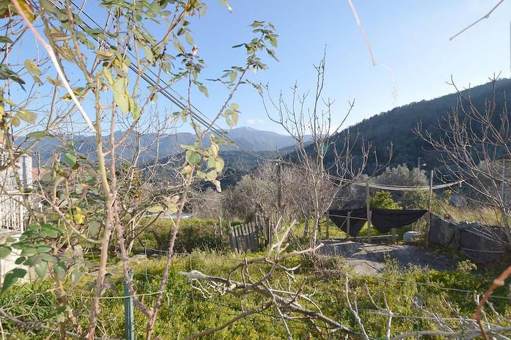 Location de vacances pour 6 personnes, avec terrasse à Lopigna