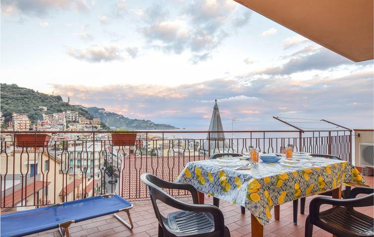 Ferienwohnung für 6 Personen, mit Terrasse