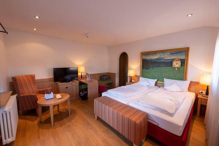 Hôtel pour 4 personnes, avec terrasse et piscine ainsi que jardin et sauna à Glottertal - 2