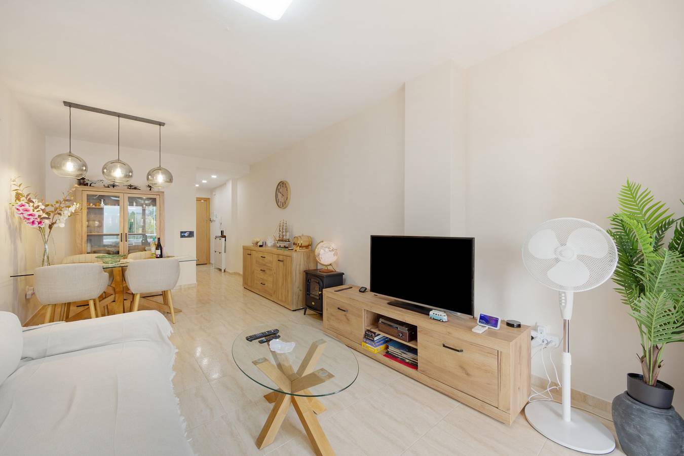 Ganze Wohnung, Premium-Familienapartment in Almerimar mit Garten- und Poolblick in Almerimar, El Ejido