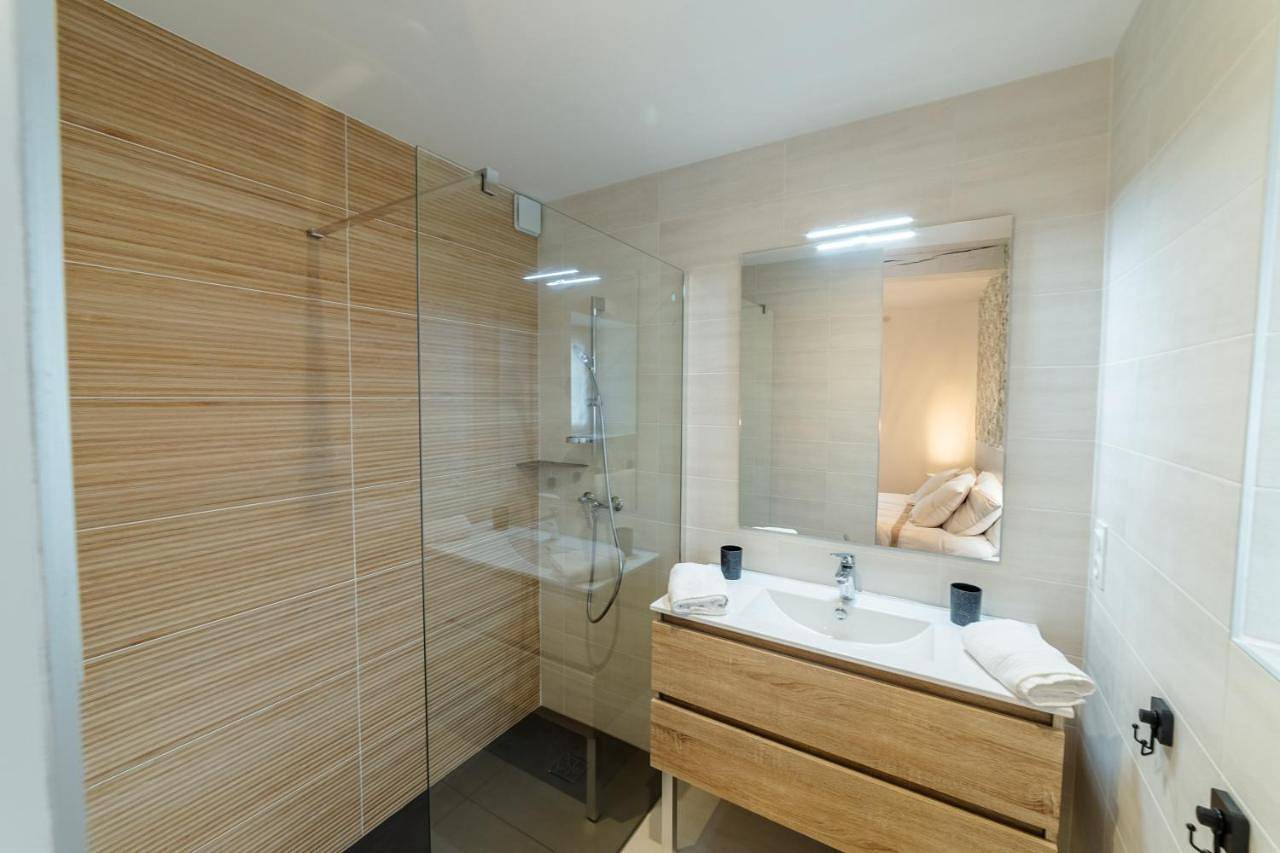 Four-Bedroom House in Sanvensa, Aveyron
