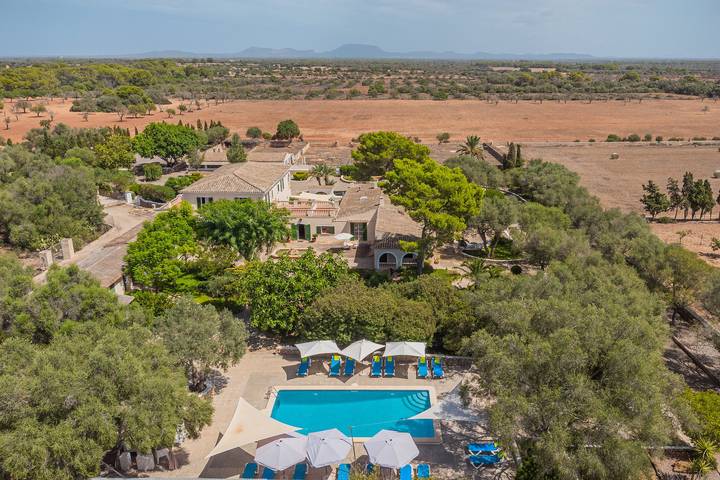 Villa per 18 persone, con Balcone e Giardino