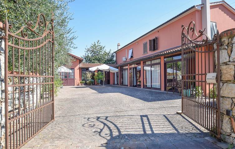 Ferienwohnung für 4 Personen, mit Garten, kinderfreundlich