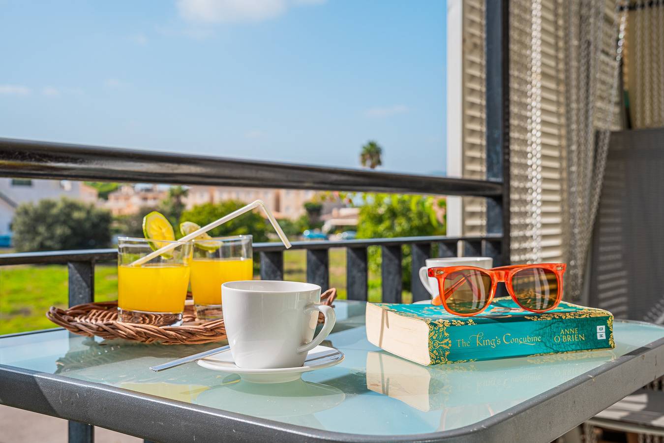 Entire apartment, "Apartamento Mirella" with Pool, Balcony, and Wi-Fi in Port de Pollença, Pollença