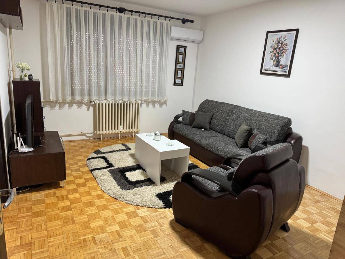 Appartement entier, One-Bedroom Apartment in Шабац, Mačva (district)