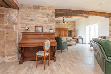 Maison De Vacances pour 14 Personnes dans Nanton, Saône-et-Loire, Photo 3