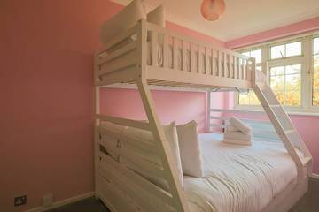 Apartment for 5 People in Windsor, Windsor and Maidenhead, Photo 2
