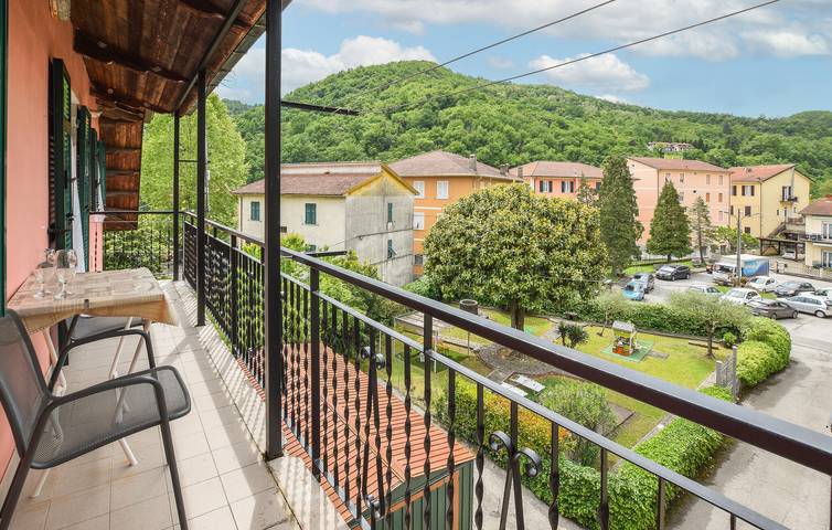 Appartamento intero, Accogliente appartamento con 2 camere da letto vicino alle attrazioni di Varese Ligure in Varese Ligure, Provincia di La Spezia
