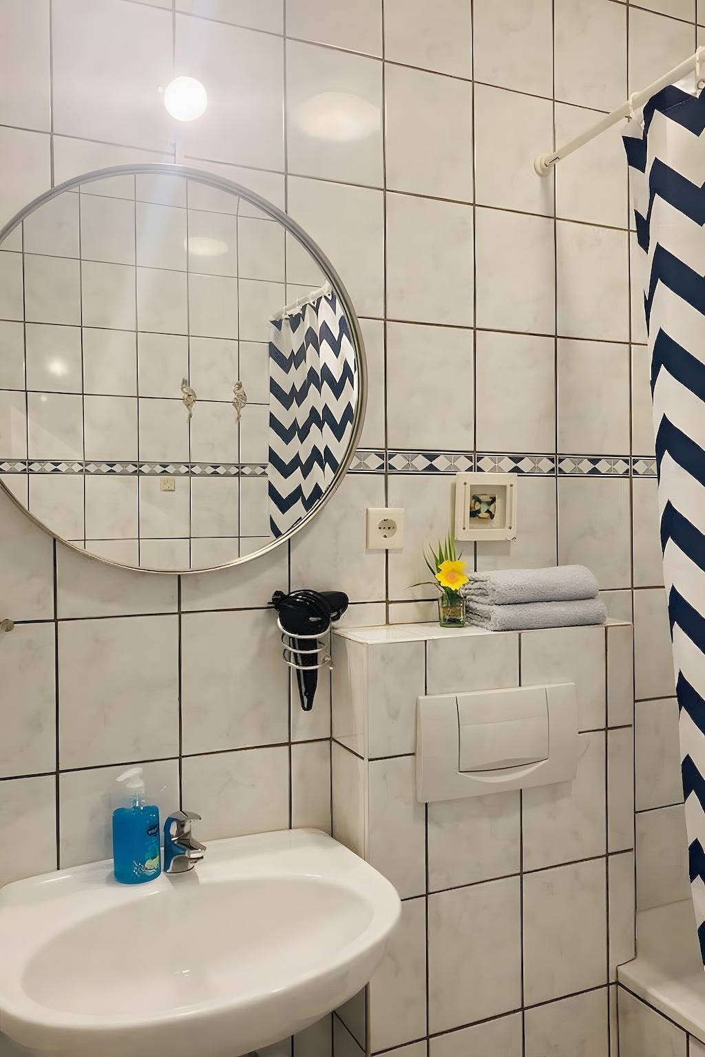 Apartamento entero, Moderno apartamento cerca de Düsseldorf (Neuss) con 2 camas de 140 cm y Netflix in Neuss, Rhein-Kreis Neuss