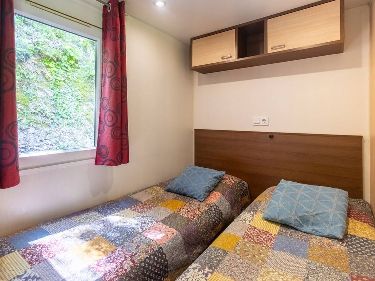 Mobilheim für 6 Personen mit Terrasse in Fenouillet in Fenouillet, Regionaler Naturpark Corbières-Fenouillèdes