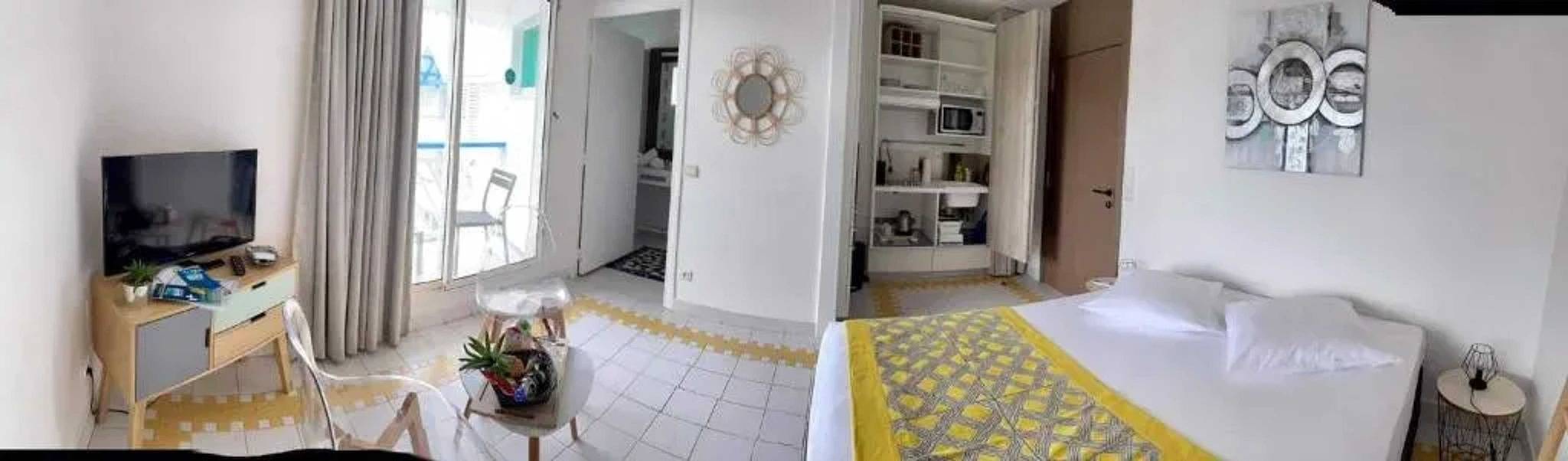 Entire studio, Studio by the Sea in Saint-François 19 m² with Pool in Saint-François, Guadeloupe (Caribbean)