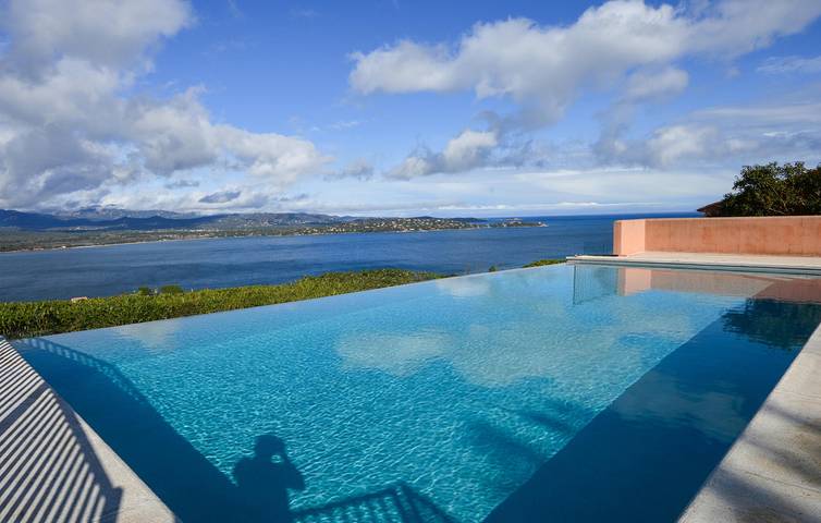 Une oasis en bord de mer : appartement avec piscine près de la plage de Cala Rossa in Porto-Vecchio, Arrondissement de Sartène