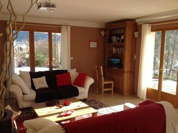 Gîte pour 13 personnes, avec jardin à Saint-Andéol