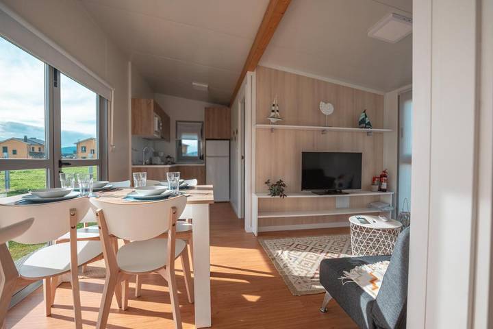 Vakantiepark voor 4 personen, with Terras and Tuin as well as Uitzicht in Noord-Spanje