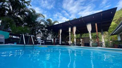 Location de vacances pour 20 personnes, avec balcon et jardin dans Polynésie française