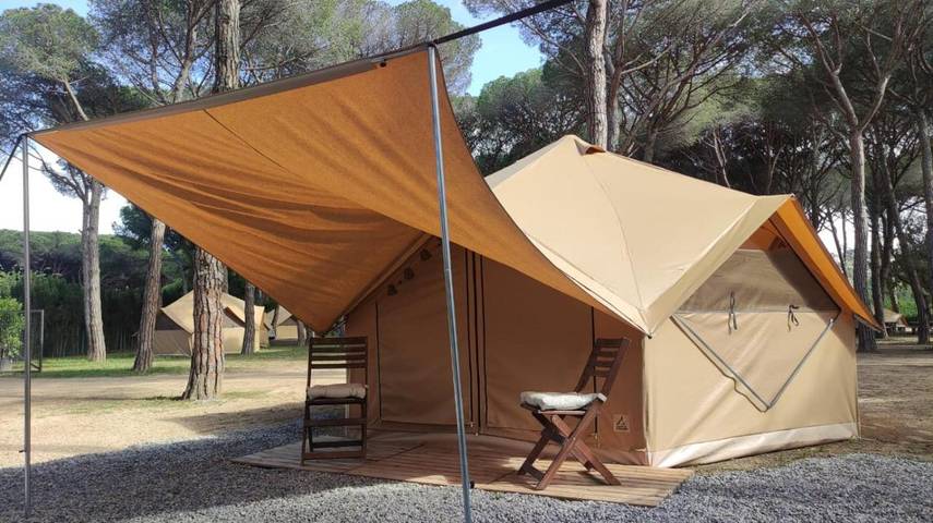 Camping pour 3 personnes, avec jardin et vue ainsi que terrasse et piscine à Palamós - 2