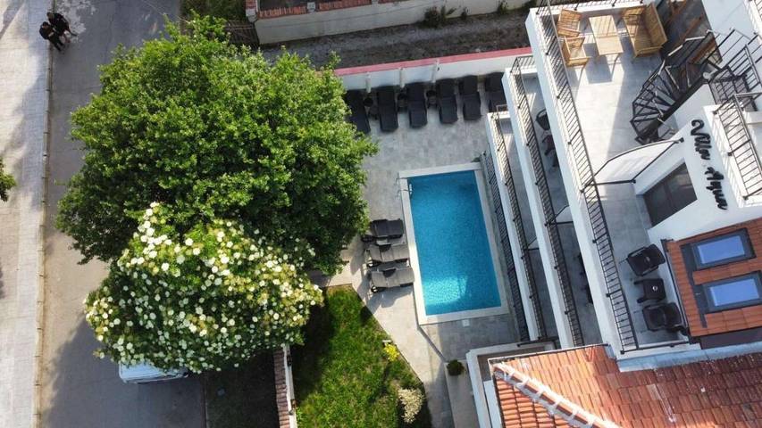 Maison d’hôte pour 2 personnes, avec jardin ainsi que piscine et vue
