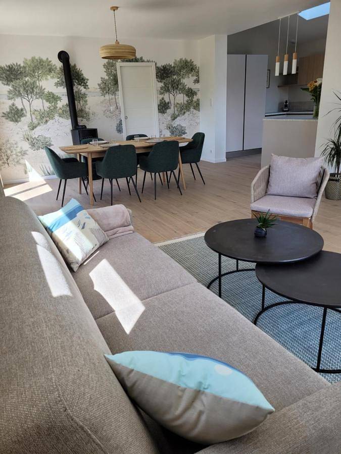 Location de vacances pour 6 personnes, avec jacuzzi ainsi que terrasse et jardin dans Plage de La Source - 2