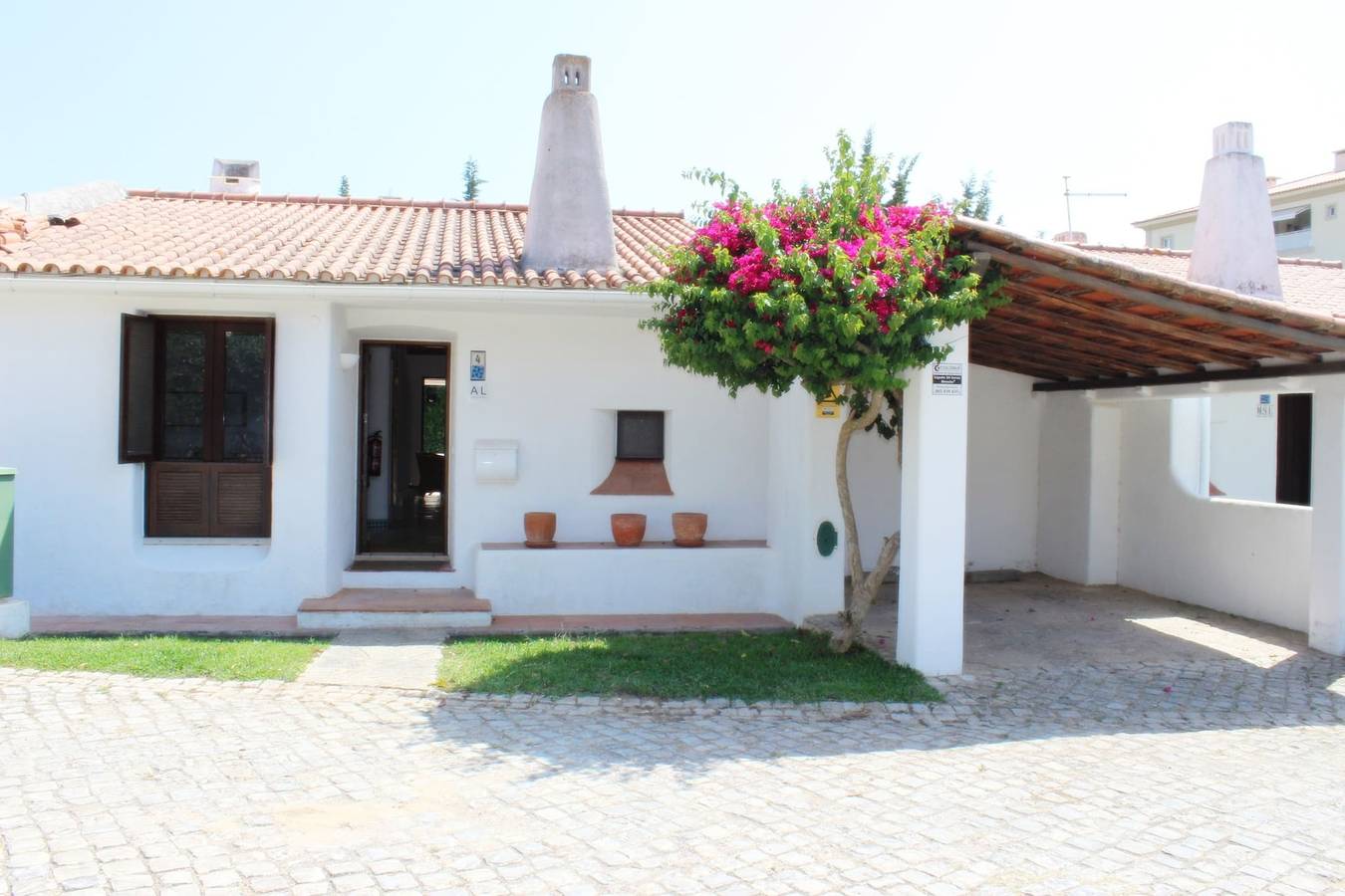 Villa Monte da Vinha - Private Pool & Bbq in Vilamoura, Quarteira
