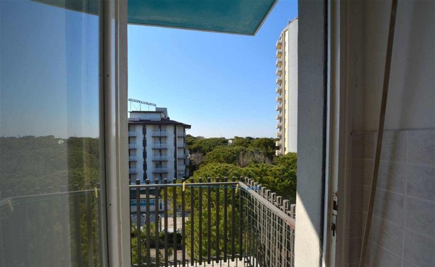 Ganze Wohnung, Herrliche Wohnung am Strand mit Meerblick in Lignano Pineta, Lignano Sabbiadoro