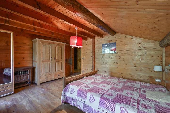 Gîte pour 8 personnes, avec Balcon ainsi que Jacuzzi et Jardin à Les Clefs - 3
