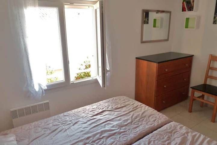 Location de vacances pour 8 personnes, avec piscine et jardin dans Prunete - 4