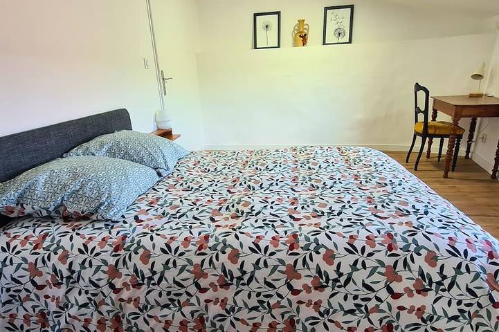 Location de vacances pour 6 personnes, avec terrasse, animaux acceptés à Perrier - 3