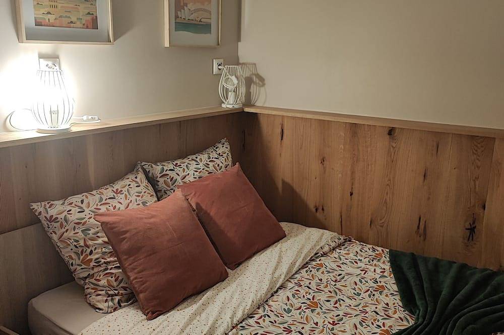 Appartement entier, Petit studio indépendant idéalement situé in Wittelsheim, Région de Thann
