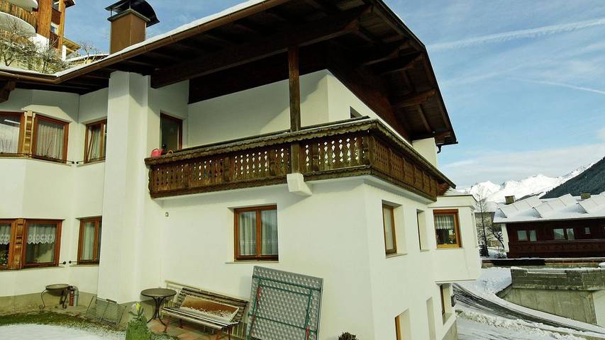 Ferienwohnung für 4 Personen in Kappl