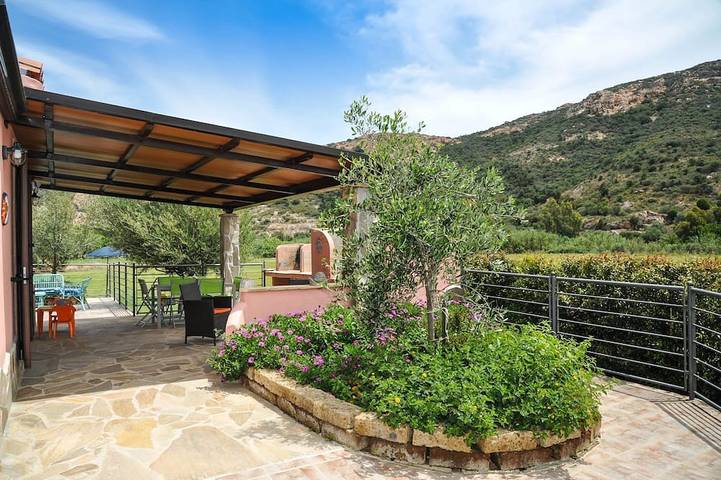 Ferienhaus für 5 Personen, mit Garten und Balkon in Chia