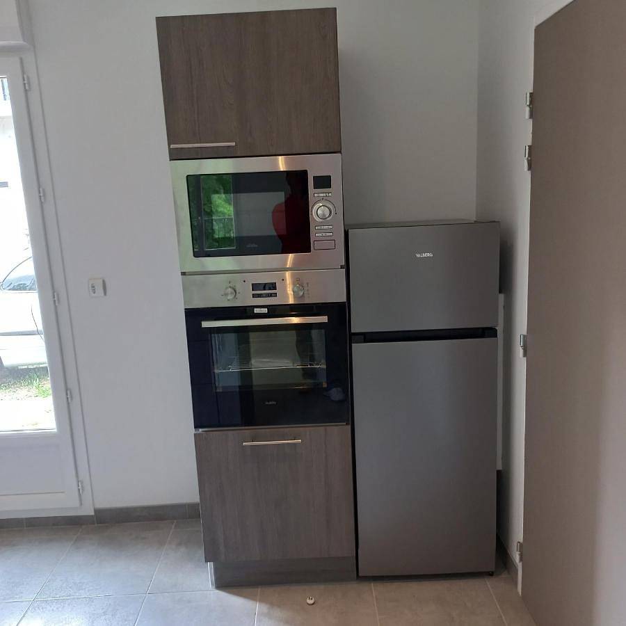 Appartement entier, One-Bedroom Apartment in Fontaine-le-Port, Seine-et-Marne