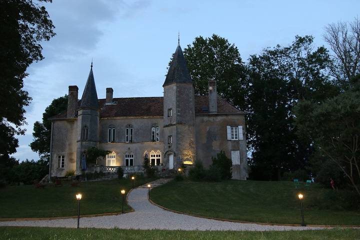 Chambre d’hôte pour 2 personnes, avec Jardin à Chissey-en-Morvan