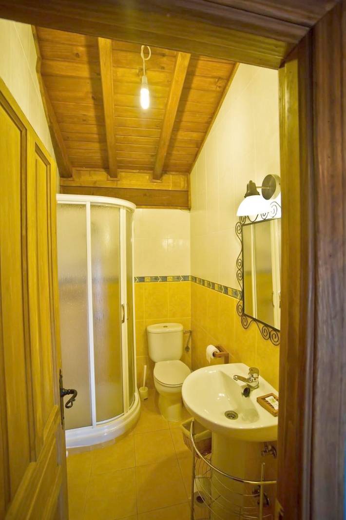 Apartamento para 7 personas, con Balcón además de Terraza y Vistas en Mogarraz