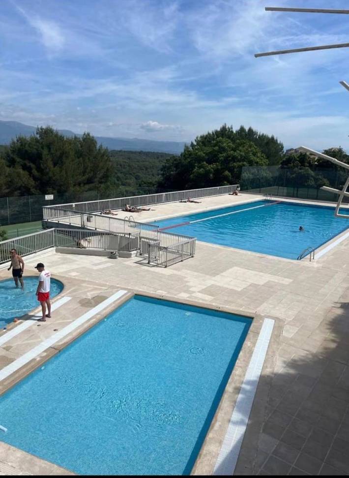 Gîte pour 4 personnes, avec terrasse et piscine à Mougins - 4